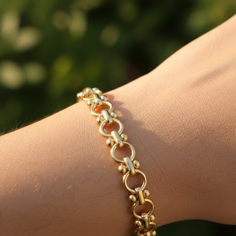 "Trendy Handmade Bracelet – A Thoughtful Gift for Girls & Women | UNVRC1608 - Picture 5 of 5